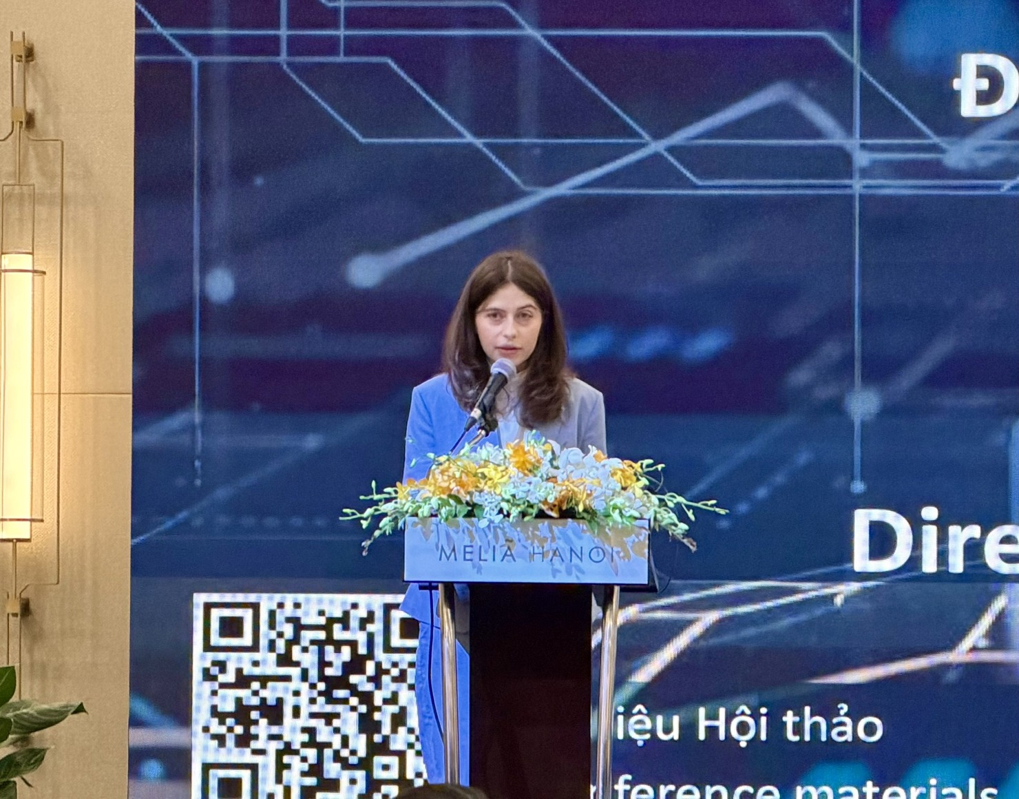 B&agrave; Arabella Bennett - B&iacute; thư thứ hai, Đại sứ qu&aacute;n &Uacute;c tại Việt Nam, Bộ Ngoại giao v&agrave; Thương mại &Uacute;c.