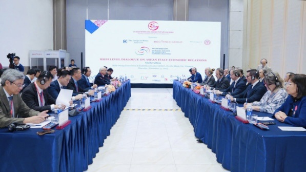 Doanh nghiệp Italia đ&aacute;nh gi&aacute; cao về tiềm năng của Việt Nam n&oacute;i chung v&agrave; TP. Hồ Ch&iacute; Minh n&oacute;i ri&ecirc;ng. Ảnh: Thu Dịu