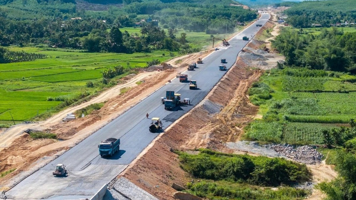 Thủ tướng Ch&iacute;nh phủ quyết định điều chỉnh bổ sung danh mục dự &aacute;n kế hoạch đầu tư c&ocirc;ng trung hạn vốn ng&acirc;n s&aacute;ch trung ương giai đoạn 2021 - 2025.