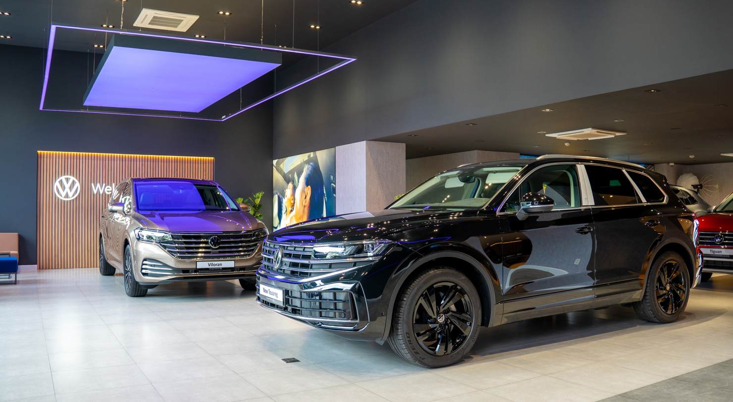 Showroom theo m&ocirc; h&igrave;nh Urban Store, ti&ecirc;u chuẩn to&agrave;n cầu.