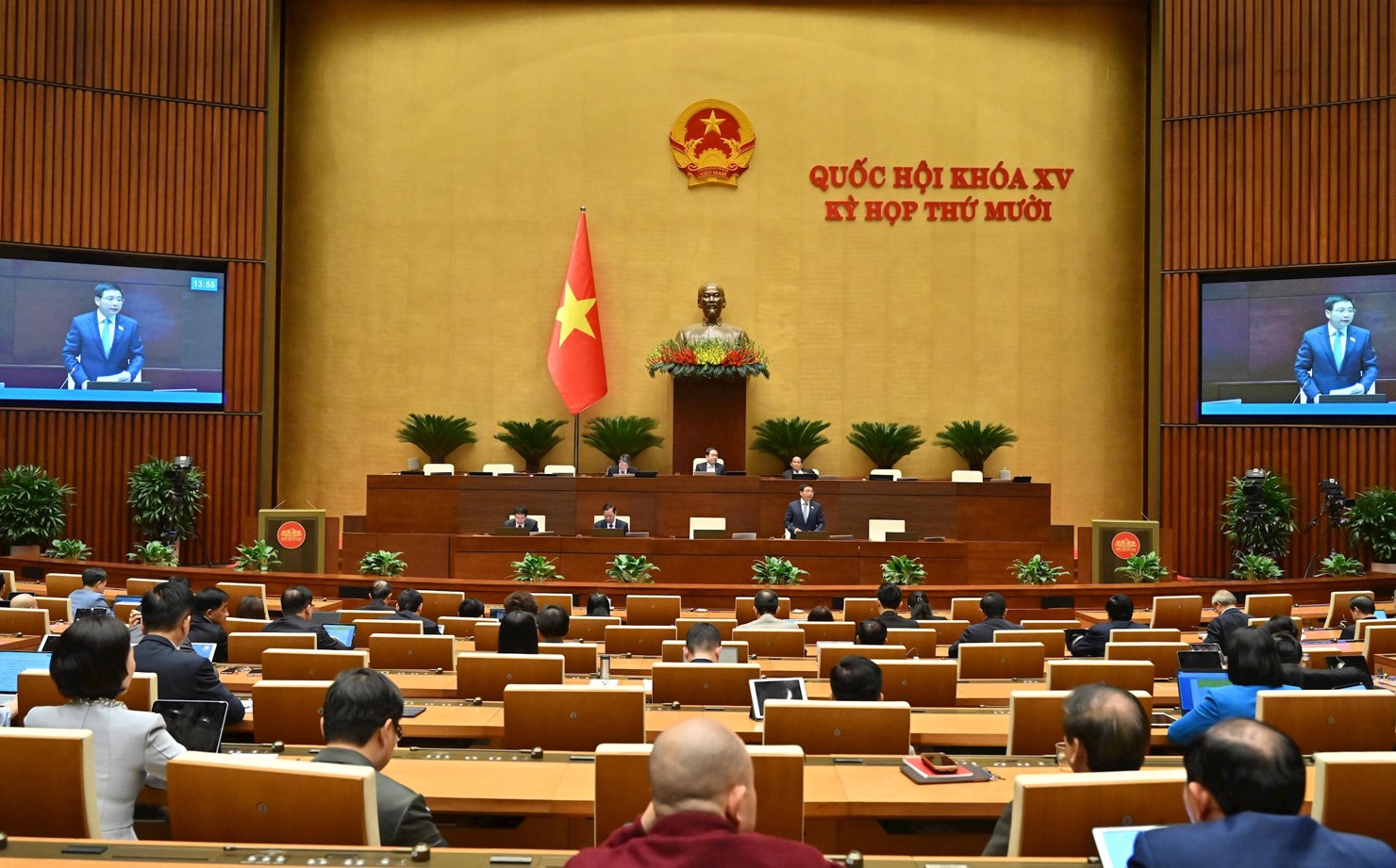 Quang cảnh phi&ecirc;n họp.