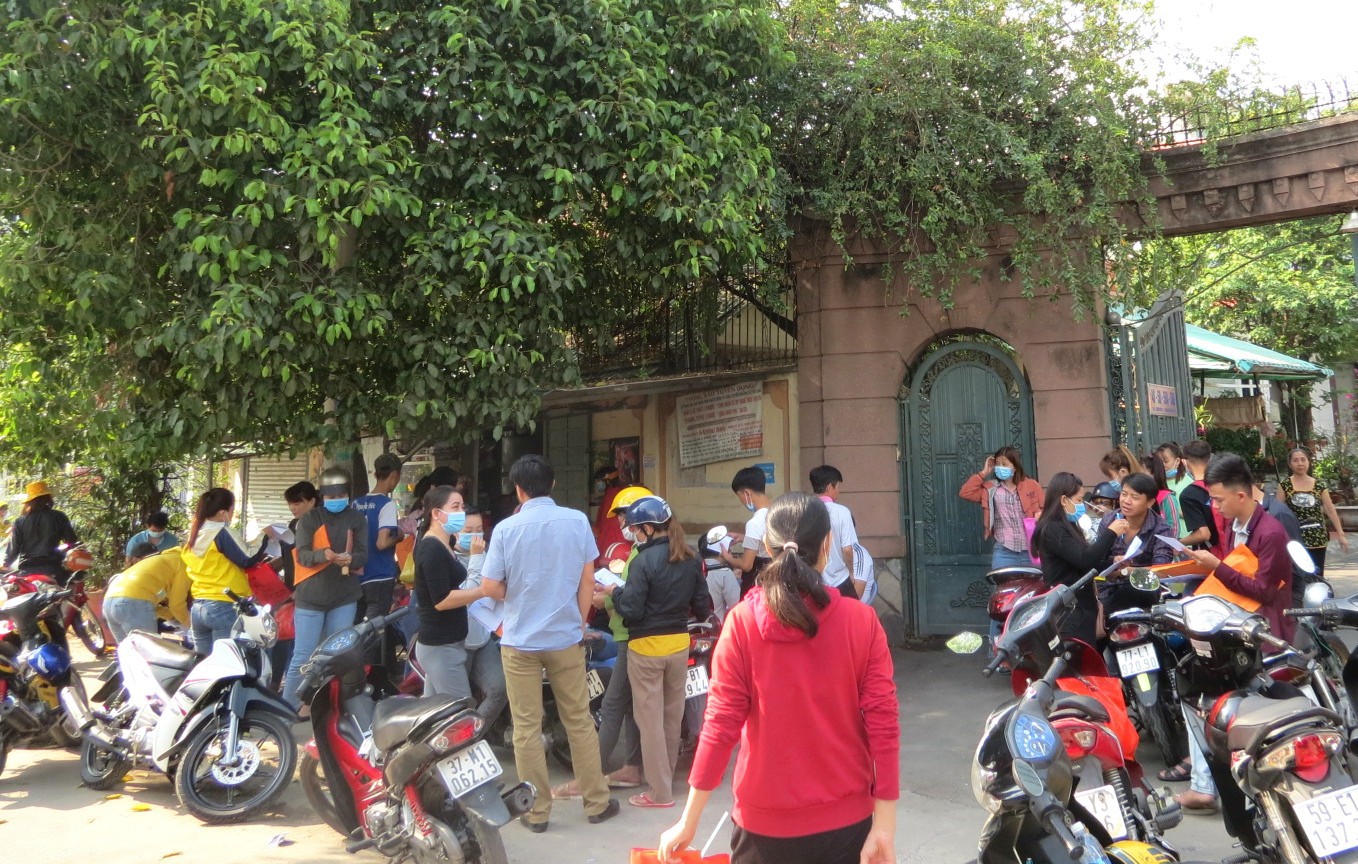 C&ocirc;ng nh&acirc;n&nbsp;C&ocirc;ng ty TNHH Asia Garment, TP. Hồ Ch&iacute; Minh đ&ograve;i BHXH (c&ocirc;ng ty hiện đ&atilde; ngừng hoạt động). Ảnh: Phạm Thọ