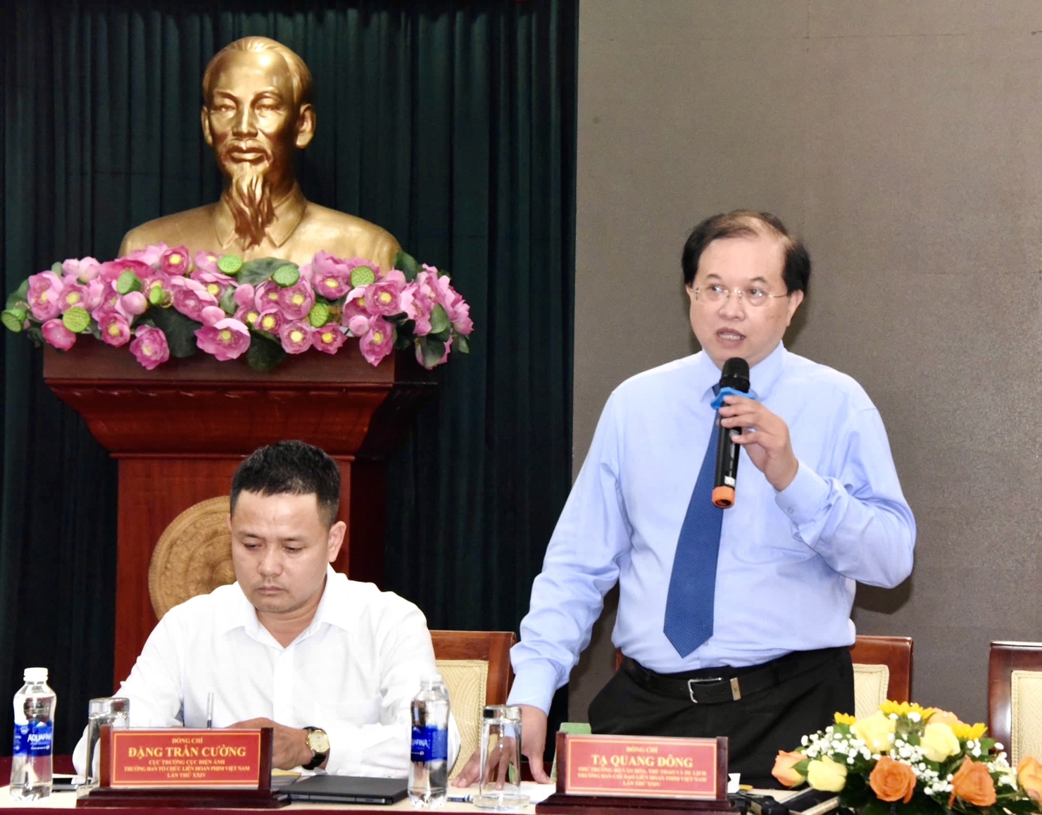 Thứ trưởng Bộ Văn h&oacute;a, Thể thao v&agrave; Du lịch&nbsp;Tạ Quang Đ&ocirc;ng th&ocirc;ng tin tại buổi họp b&aacute;o.