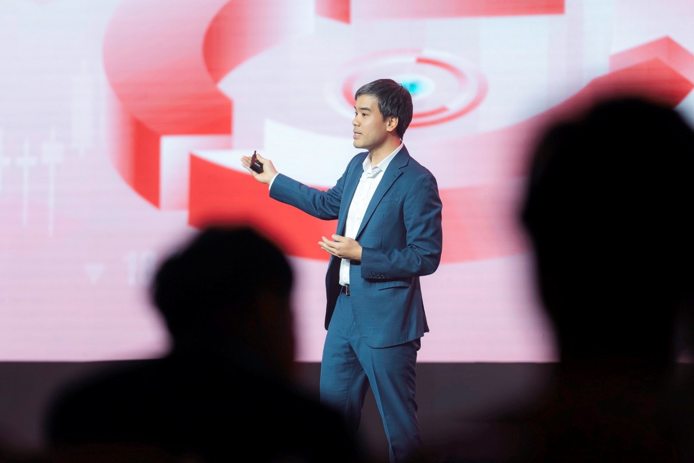 &Ocirc;ng Nguyễn Đức B&igrave;nh - Gi&aacute;m đốc C&ocirc;ng nghệ Chứng kho&aacute;n DNSE giới thiệu giải ph&aacute;p Open API mới