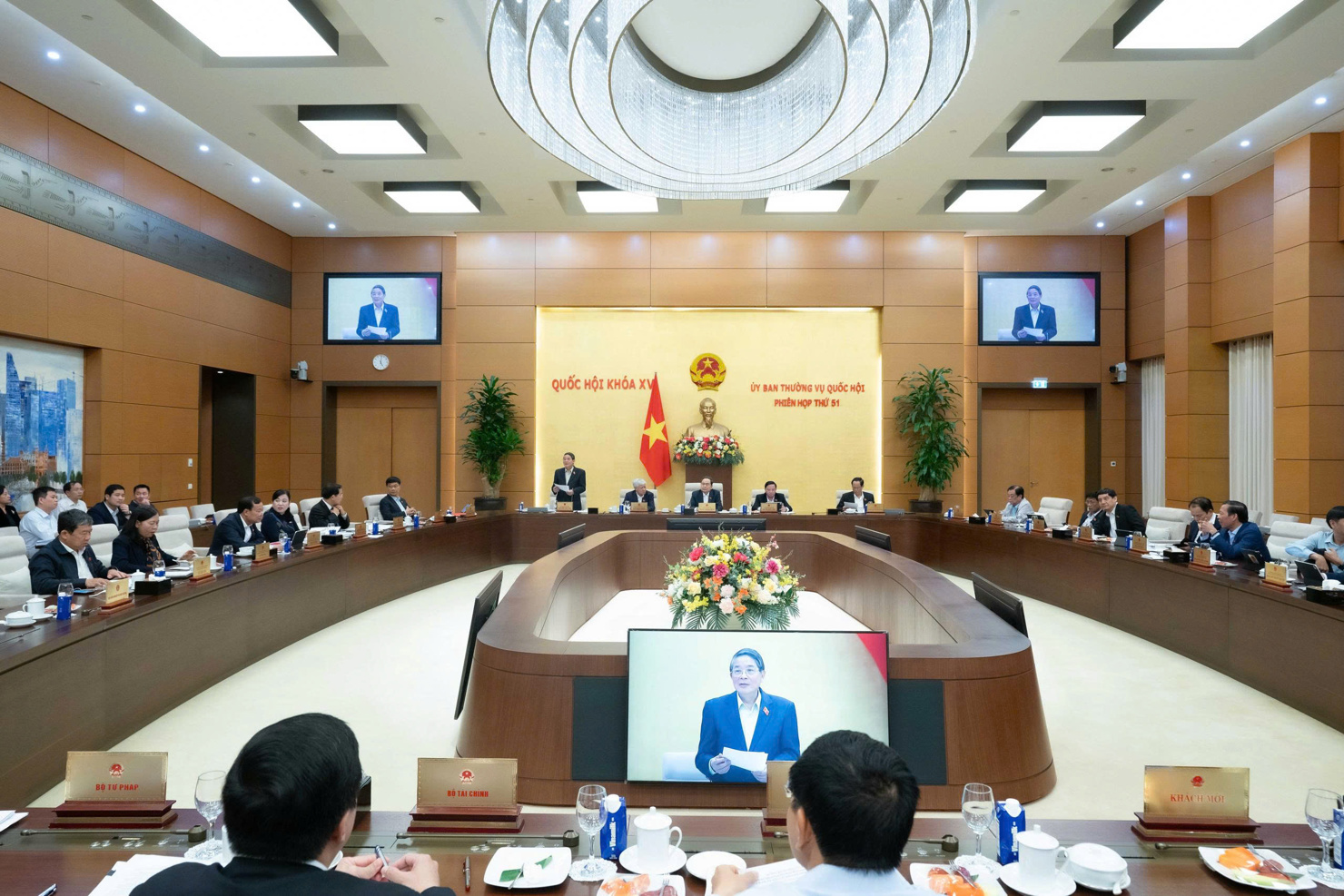 Quang cảnh phi&ecirc;n họp.