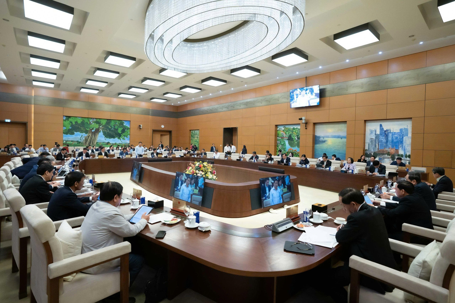 Quang cảnh phi&ecirc;n họp.