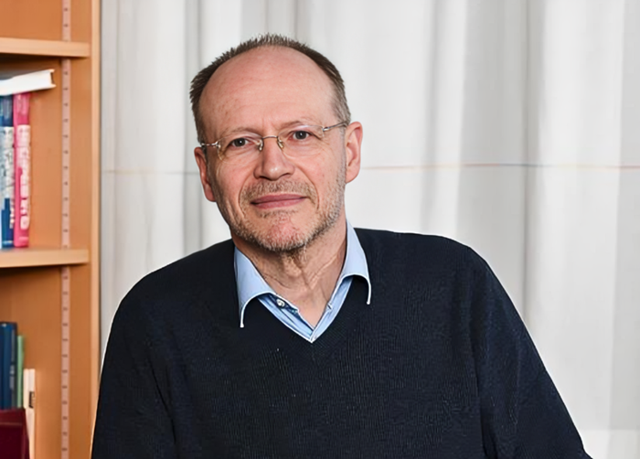 GS. Kurt Kremer (Viện nghi&ecirc;n cứu Polymer Max Planck, Đức).