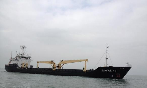 Tàu Royal 45 của Công ty cổ phần dịch vụ hàng hải phía Nam
