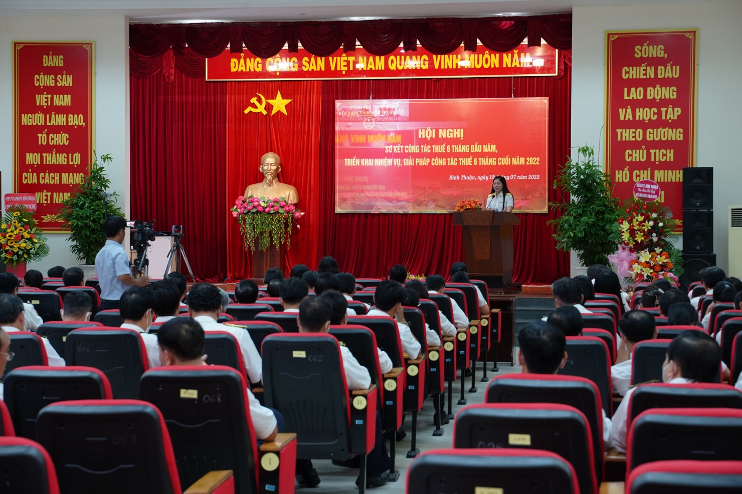 Cục Thuế tỉnh Bình Thuận phấn đấu hoàn thành 100% các chỉ tiêu thu được giao. Ảnh: PTT