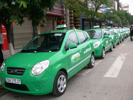 Taxi đóng vai trò quan trọng trong việc vận tải hành khách