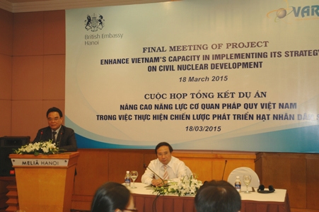 Cục trưởng Cục Năng lượng nguyên tử Vương Hữu Tấn tại buổi tổng kết. ảnh internet
