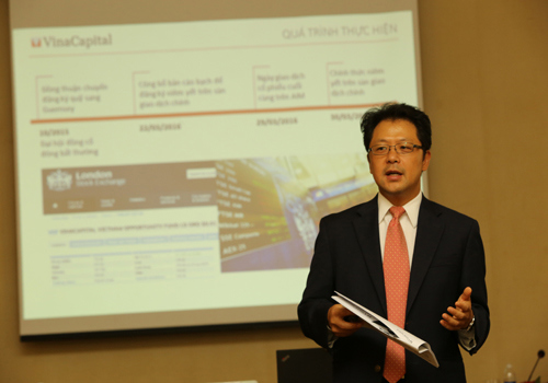 Ông Andy Ho, Giám đốc điều hành kiêm Trưởng bộ phận đầu tư của VinaCapital phát biểu. Ảnh: HN