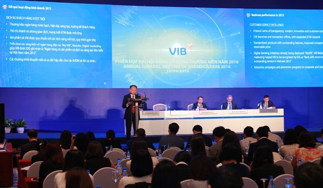 VIB đặt mục tiêu tăng trưởng tín dụng 25% năm 2016. Ảnh Hồng Thanh