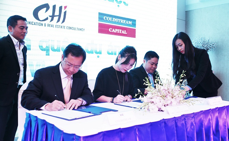 Công ty Cổ phần đầu tư World Land,  CHI Communication và Coldstream Capital ký kết hợp tác chiến lược. Ảnh Nguyễn Khanh
