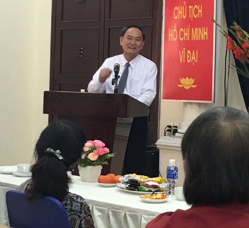 hứ trưởng Nguyễn Hữu Chí báo cáo những kết quả nổi bật của ngành Tài chính đã đạt được trong năm 2016. Ảnh Financeplus.vn