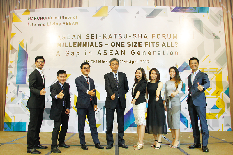 Các chuyên gia nghiên cứu đến từ Viện HILL ASEAN. Ảnh Nguyễn Hà