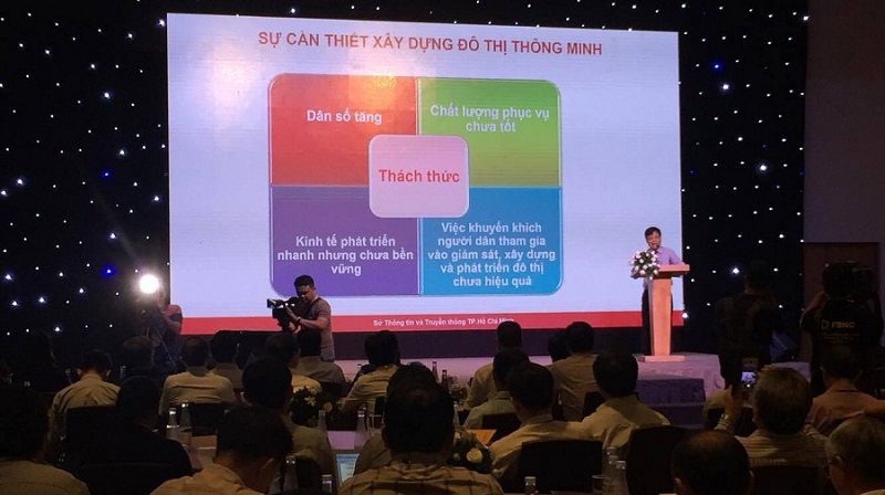 TS. Lê Quốc Cường, Phó giám đốc Sở Thông tin và Truyền thông TP.Hồ Chí Minh phát biểu tại hội thảo. Ảnh: Hữu Thông.