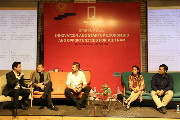 Startup Talk với sự tham gia của các diễn giả nổi tiếng. Ảnh Lê Na