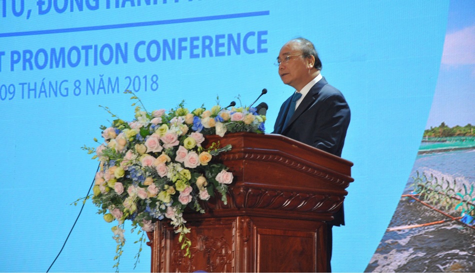 Thủ tướng Chính phủ Nguyễn Xuân Phúc phát biểu chỉ đạo tại Hội nghị xúc tiến đầu tư tỉnh Tiền Giang năm 2018. Ảnh Công Minh