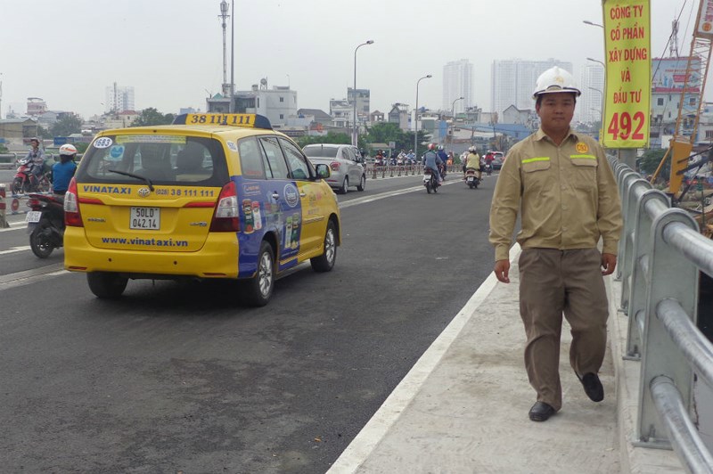 Công ty Cổ phần Xây dựng và Đầu tư 492 (C92) được cấp vốn kịp thời đẩy nhanh tiến độ các nhánh rẽ cầu Nguyễn Tri Phương giúp giảm kẹt xe từ Trung tâm qua Quận 8. Ảnh C92