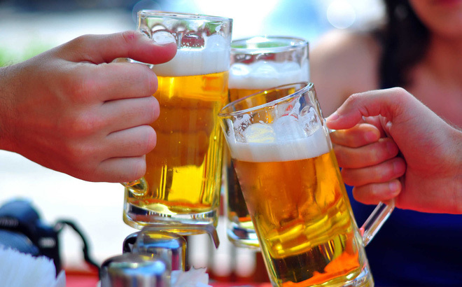 Việc sử dụng rượu, bia có nguy cơ tác động đối với sức khỏe và cần có cơ chế quản lý.