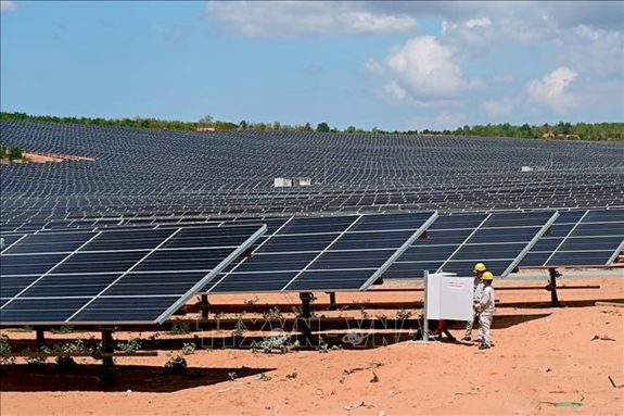  Phát triển điện năng lượng mặt trời tại tỉnh Bình Thuận. Ảnh minh họa/TTXVN