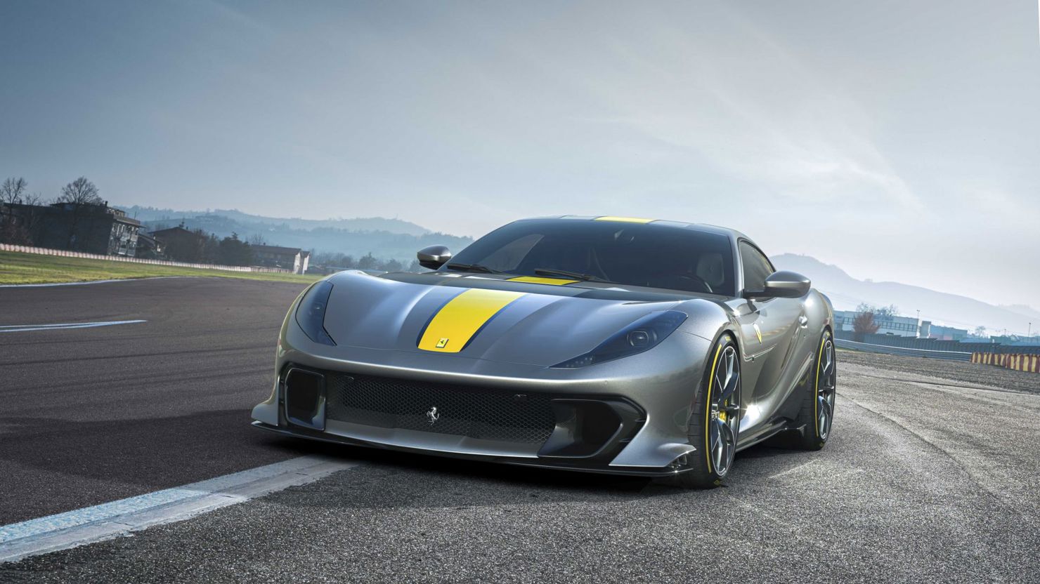Ferrari sẽ trình làng siêu xe mới