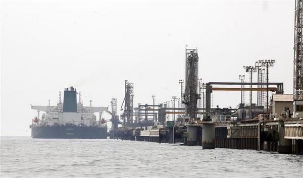 Một cơ sở khai thác dầu trên đảo Khark của Iran ở ngoài khơi vùng Vịnh Persian. Nguồn: AFP