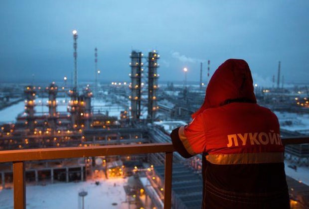 Nhà máy lọc dầu Lukoil của Nga. Nguồn: CNBC