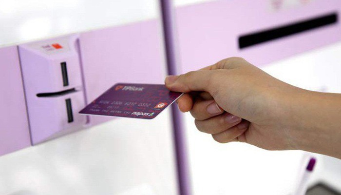 Thẻ ATM sử dụng công nghệ chip, chống gian lận thẻ thông qua skimming