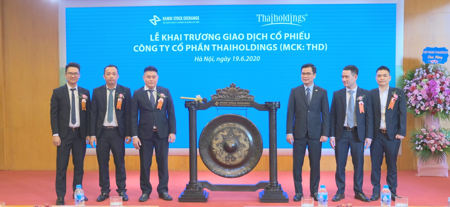 Lễ khai trương giao dịch cổ phiếu công ty cổ phần Thaiholdings. 