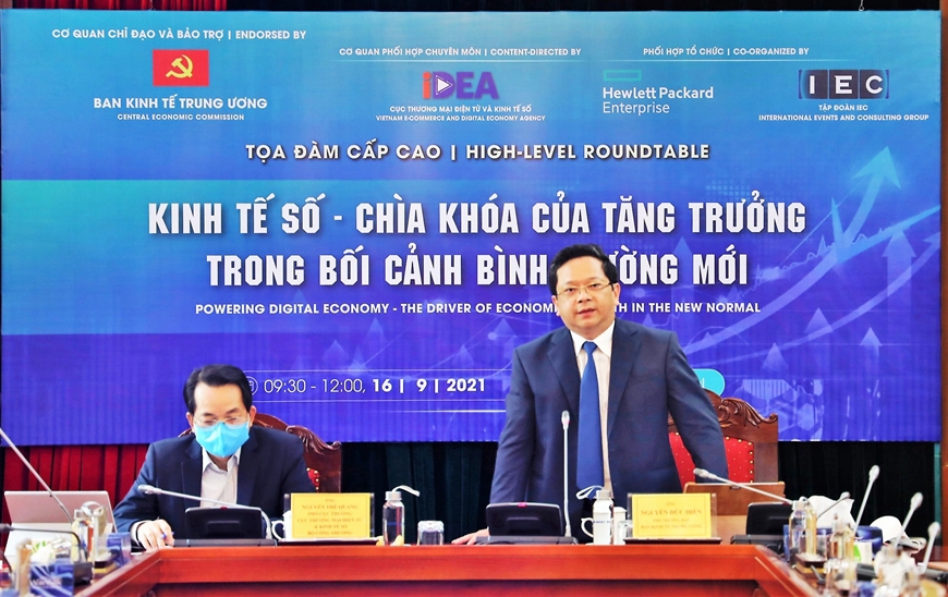  Đồng chí Nguyễn Đức Hiển, Phó trưởng Ban Kinh tế Trung ương phát biểu tại tọa đàm. Ảnh: THÀNH TRUNG.