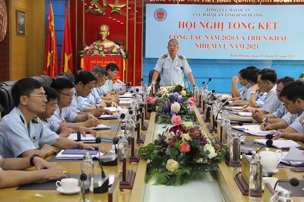 Ông Nguyễn Phước Việt Dũng–Cục trưởng Cục Hải quan Bình Dương phát biểu chỉ đạo tại Hội nghị tổng kết công tác năm 2020 và triển khai nhiệm vụ năm 2021