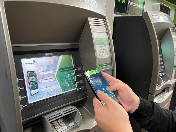 Rút tiền bằng mã QR được đánh giá an toàn và tiện lợi hơn hình thức rút tiền bằng thẻ thông thường