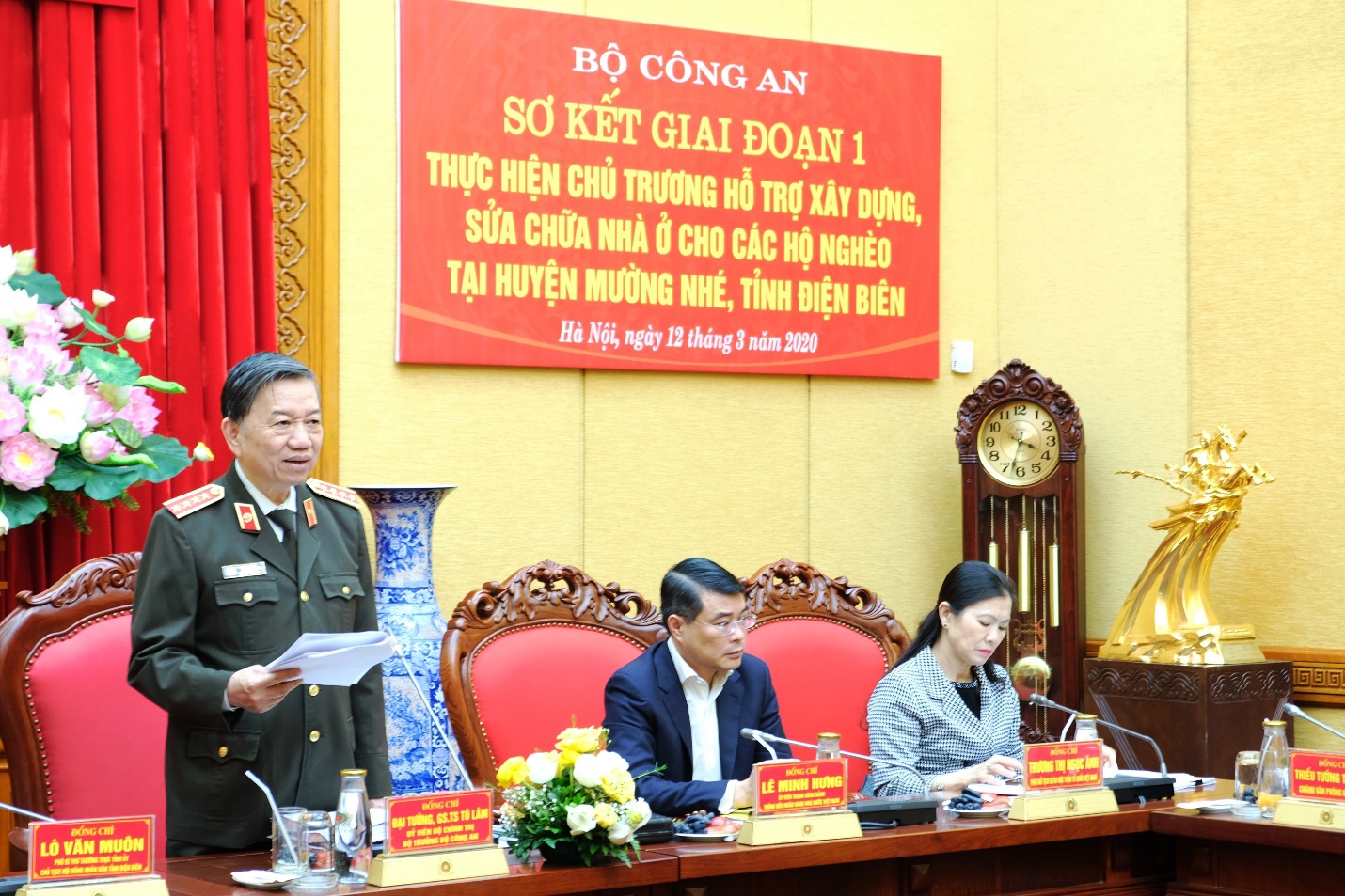 Bộ trưởng Bộ Công an Tô Lâm phát biểu tại buổi làm việc