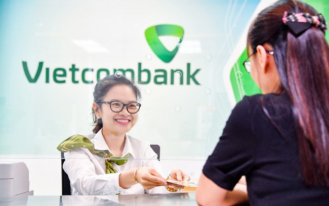 Vietcombank đã triển khai hàng loạt chương trình ưu đãi, chính sách để hỗ trợ cấp tín dụng để đồng hành cùng DNNVV tái thiết các hoạt động sản xuất kinh doanh.