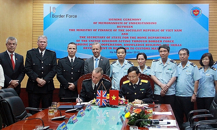 Ký kết Biên bản ghi nhớ hợp tác giữa Hải quan Việt Nam và Cơ quan bảo vệ biên giới Vương quốc Anh