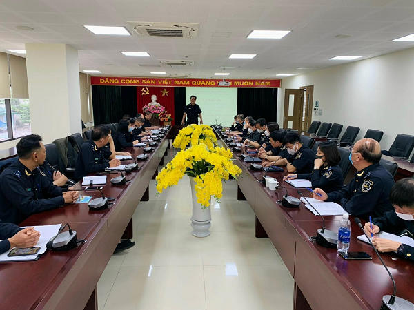 Đào tạo nghiệp vụ kiểm tra giám sát hàng hóa tại Chi cục Hải quan cửa khẩu cảng Hòn Gai - Cục Hải quan Quảng Ninh