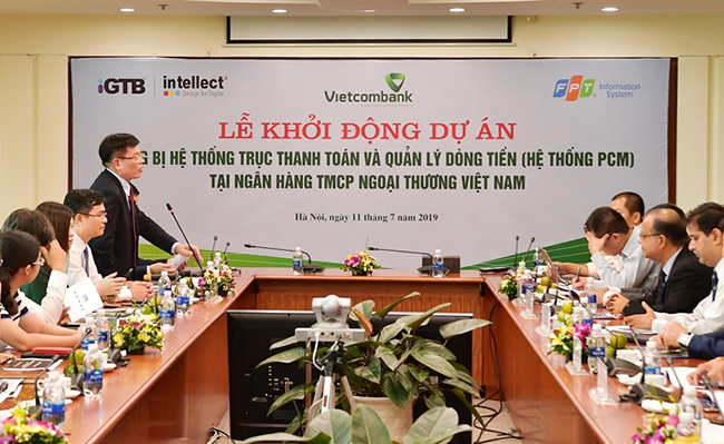 Phó Tổng Giám đốc Vietcombank Đào Minh Tuấn – Giám đốc Dự án phát biểu