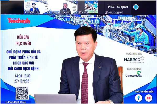 Ông Phạm Mạnh Thắng – Phó TGĐ Vietcombank, với tư cách diễn giả tại Diễn đàn đã tư vấn, trả lời rất nhiều các câu hỏi/vấn đề được đông đảo các diễn giả và khán giả quan tâm