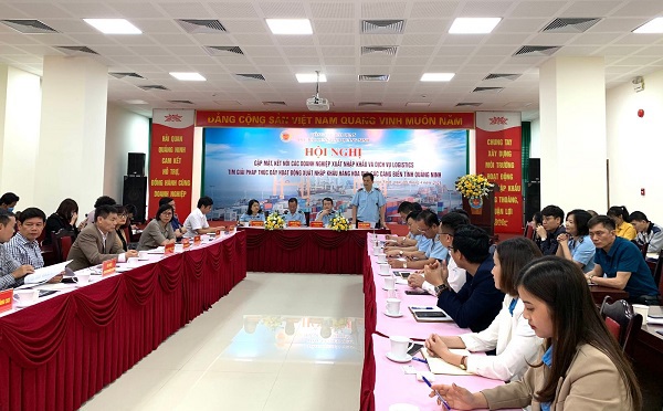Một trong các hội nghị tham vấn Hải quan - Doanh nghiệp do Cục Hải quan Quảng Ninh tổ chức thu hút sự tham gia của đông đảo doanh nghiệp và các cơ quan có liên quan