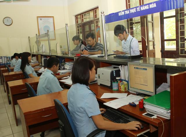Cán bộ Hải quan Bắc Ninh quyết tâm vào cuộc thực hiện thắng lợi nhiệm vụ năm 2016