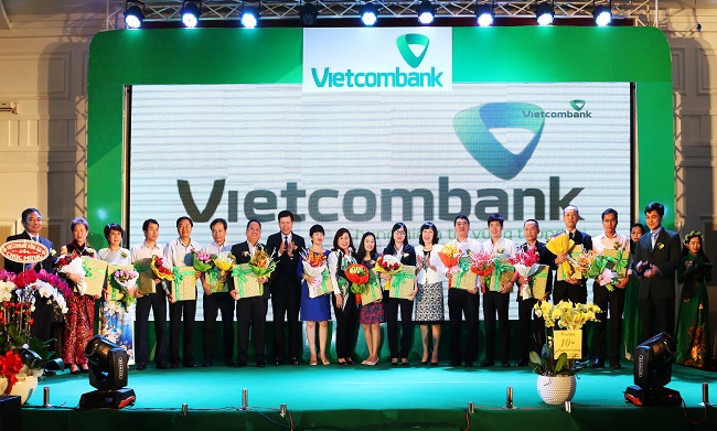 Tri ân khách hàng thân thiết tại lễ kỷ niệm 10 thành lập Vietcombank Biên Hòa