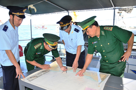 Hải quan Nghệ An và Bộ đội Biên phòng phối hợp phòng chống buôn lậu trên biển