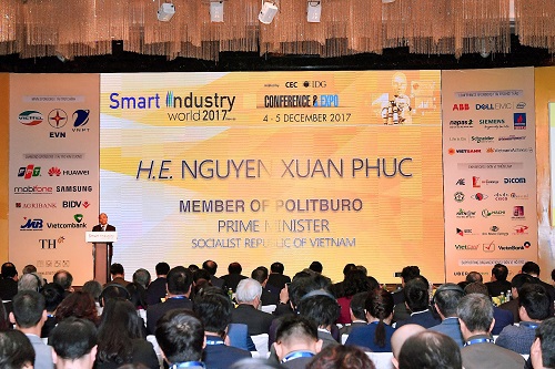 Thủ tướng Chính phủ Nguyễn Xuân Phúc phát biểu tại Hội thảo quốc tế "Phát triển công nghiệp thông minh 2017"