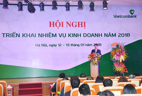 Ông Nghiêm Xuân Thành – Chủ tịch HĐQT Vietcombank phát biểu tại hội nghị Tổng kết hoạt động năm 2017 và triển khai nhiệm vụ kinh doanh năm 2018 của Vietcombank