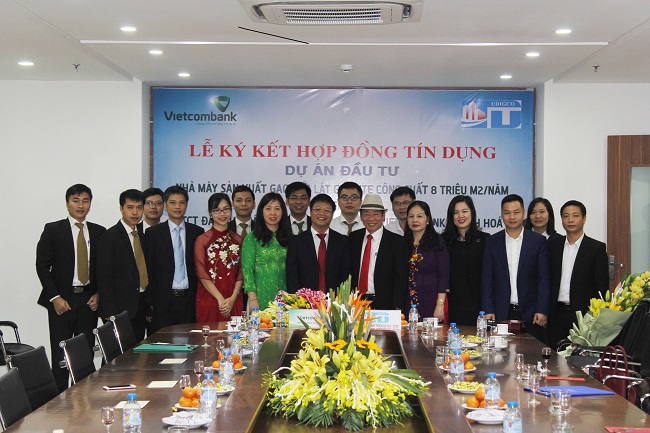 Lễ ký kết hợp đồng tín dụng giữa Vietcombank Thanh Hóa và Tổng Công ty Đầu tư phát triển Đô Thị 