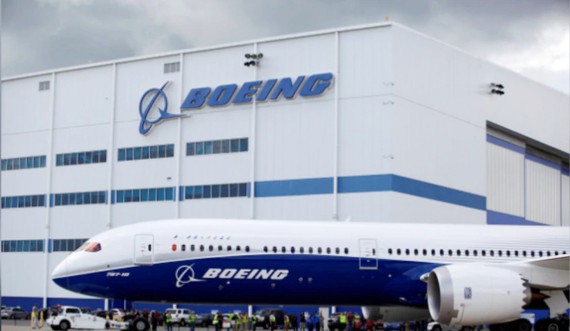 Cổ phiếu Boeing sụt giảm. Ảnh: REUTERS.