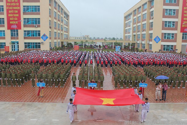 Lễ khai giảng năm học mới tại Trường Đại học công nghiệp Hà Nội.