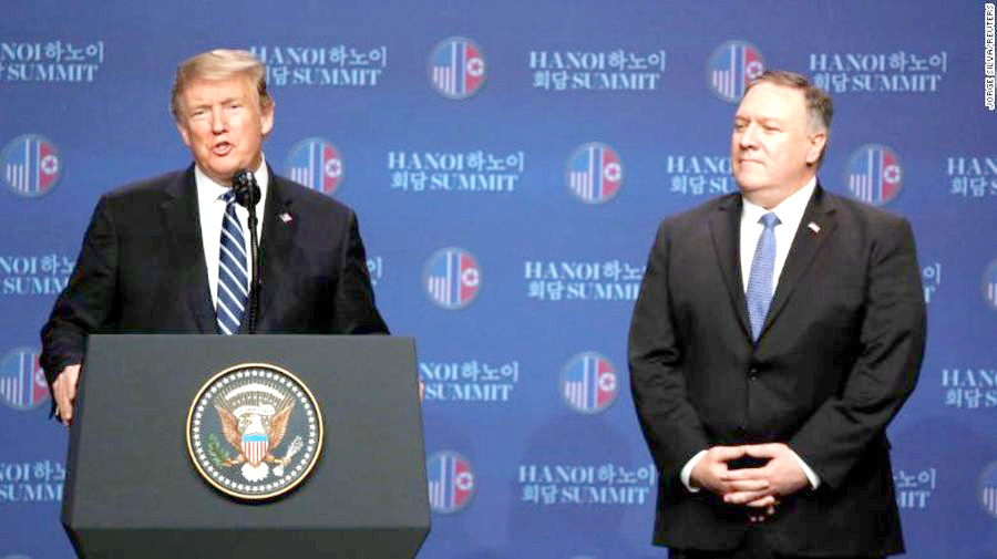 Tổng thống Donald Trump và Ngoại trưởng Michael Pompeo tại buổi họp báo.